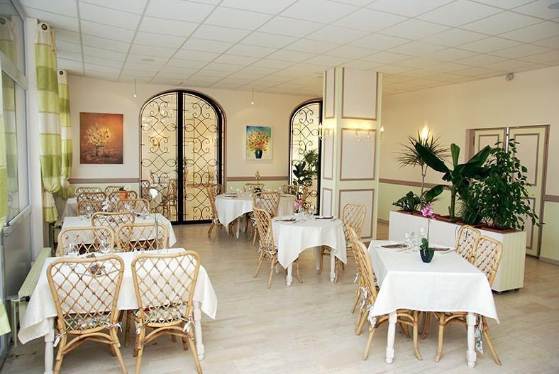 Le Chagny Hotel Chagny  Luaran gambar